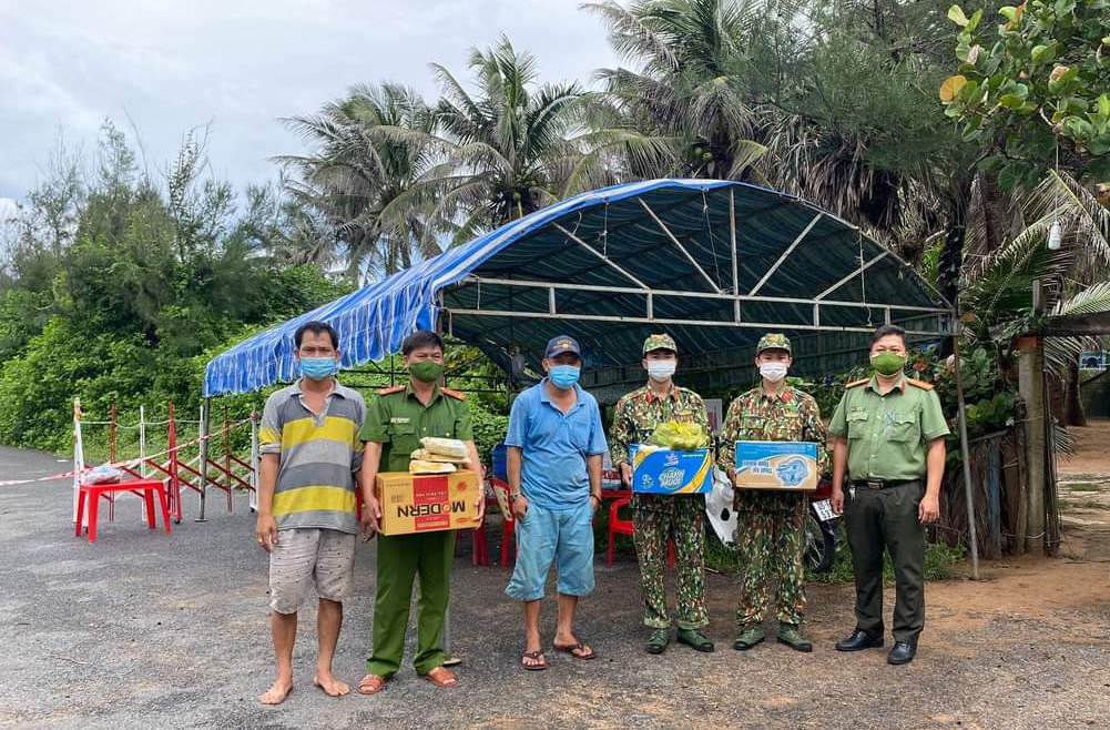 Bình Thuận: Có 245 nghi nhiễm Covid-19 trên đảo Phú Quý - Ảnh 1.