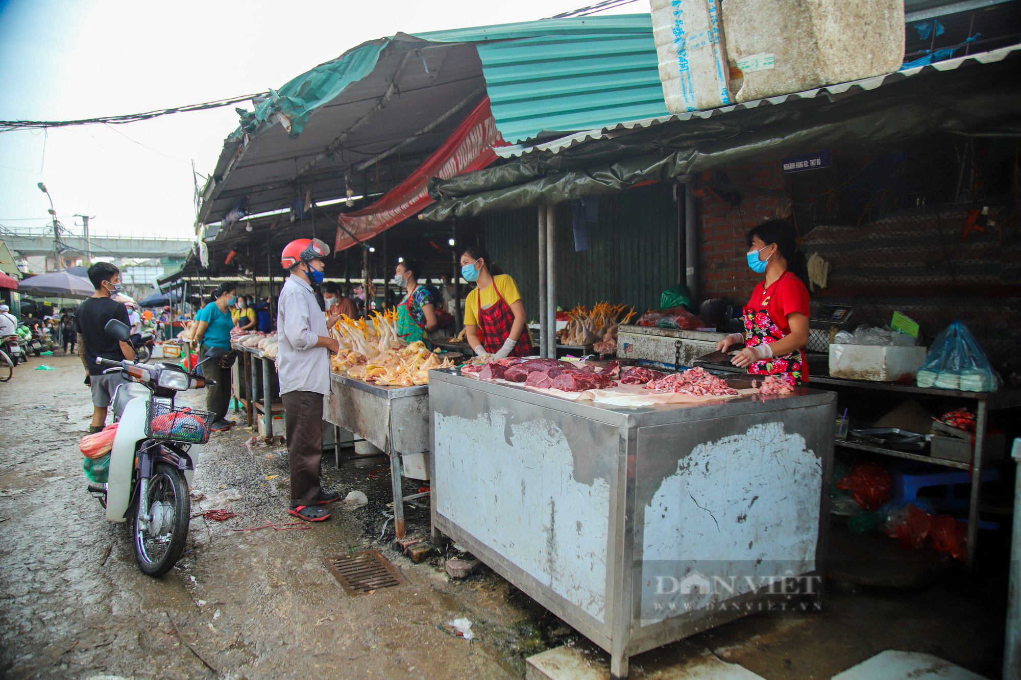 Thứ trưởng Bộ Công Thương Đỗ Thắng Hải: Mạng lưới chợ vẫn giữ vai trò quan trọng, đặc biệt ở nông thôn - Ảnh 4.