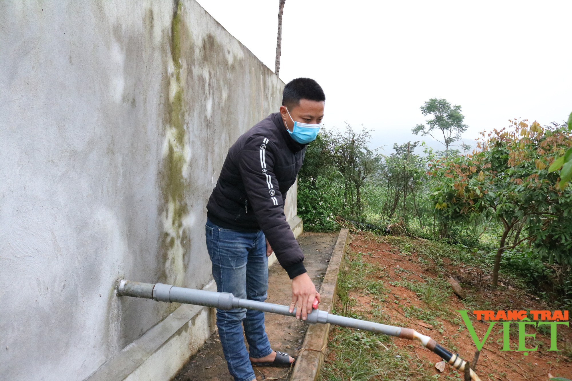 Phù Yên phát huy hiệu quả các công trình nước sạch nông thôn - Ảnh 2.