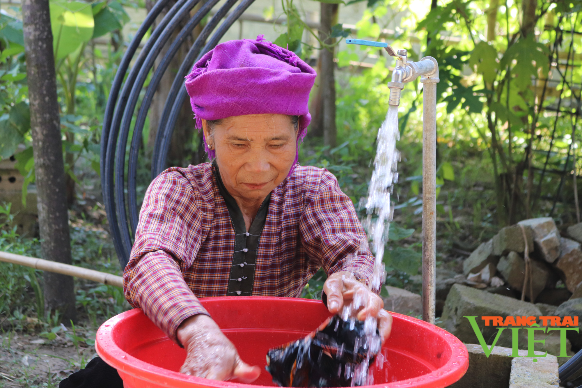 Phù Yên phát huy hiệu quả các công trình nước sạch nông thôn - Ảnh 3.