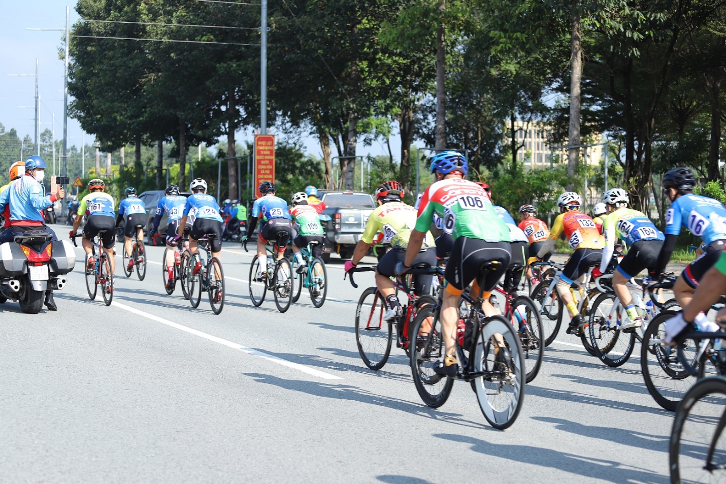 100 cua-rơ phong trào tham gia Giải xe đạp Truyền Hình Bình Dương - Cúp Number 1 - Ảnh 2.