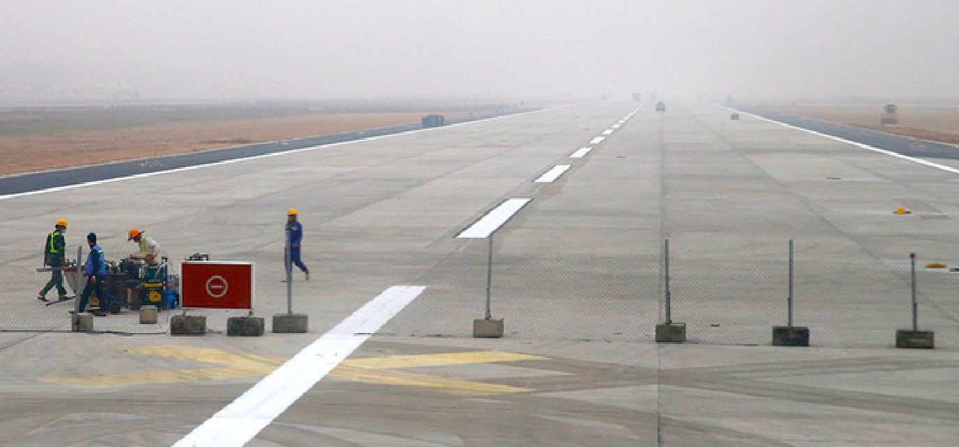 Hai máy bay va chạm tại sân bay Nội Bài: Tạm đình chỉ công việc nhiều nhân viên - Ảnh 1.