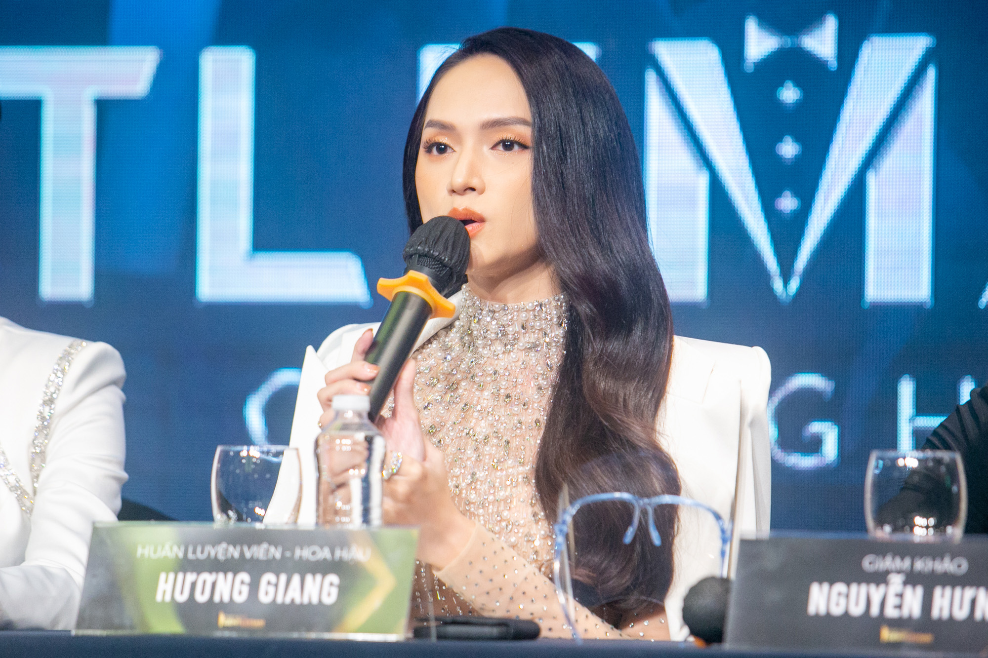 Hương Giang cùng Xuân Lan, Hà Anh tìm kiếm &quot;quý ông hoàn mỹ” - Ảnh 2.