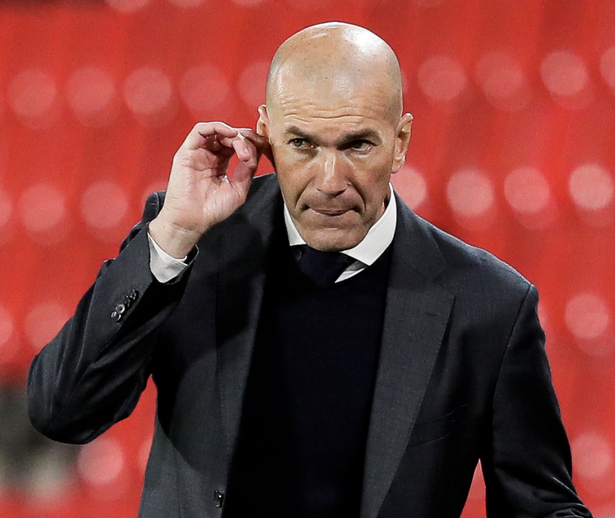 Nhà Glazer chỉ đạo cấp dưới đàm phán gấp với Zidane - Ảnh 1.