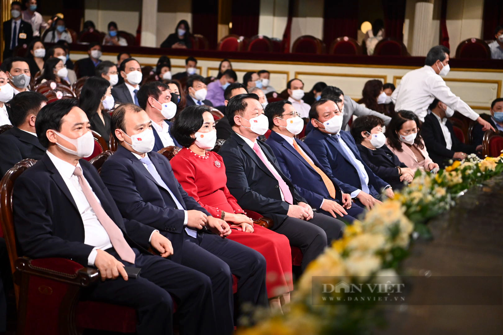 Thủ tướng Phạm Minh Chính dự chương trình nghệ thuật đặc biệt ''Niềm tin và khát vọng'' - Ảnh 2.
