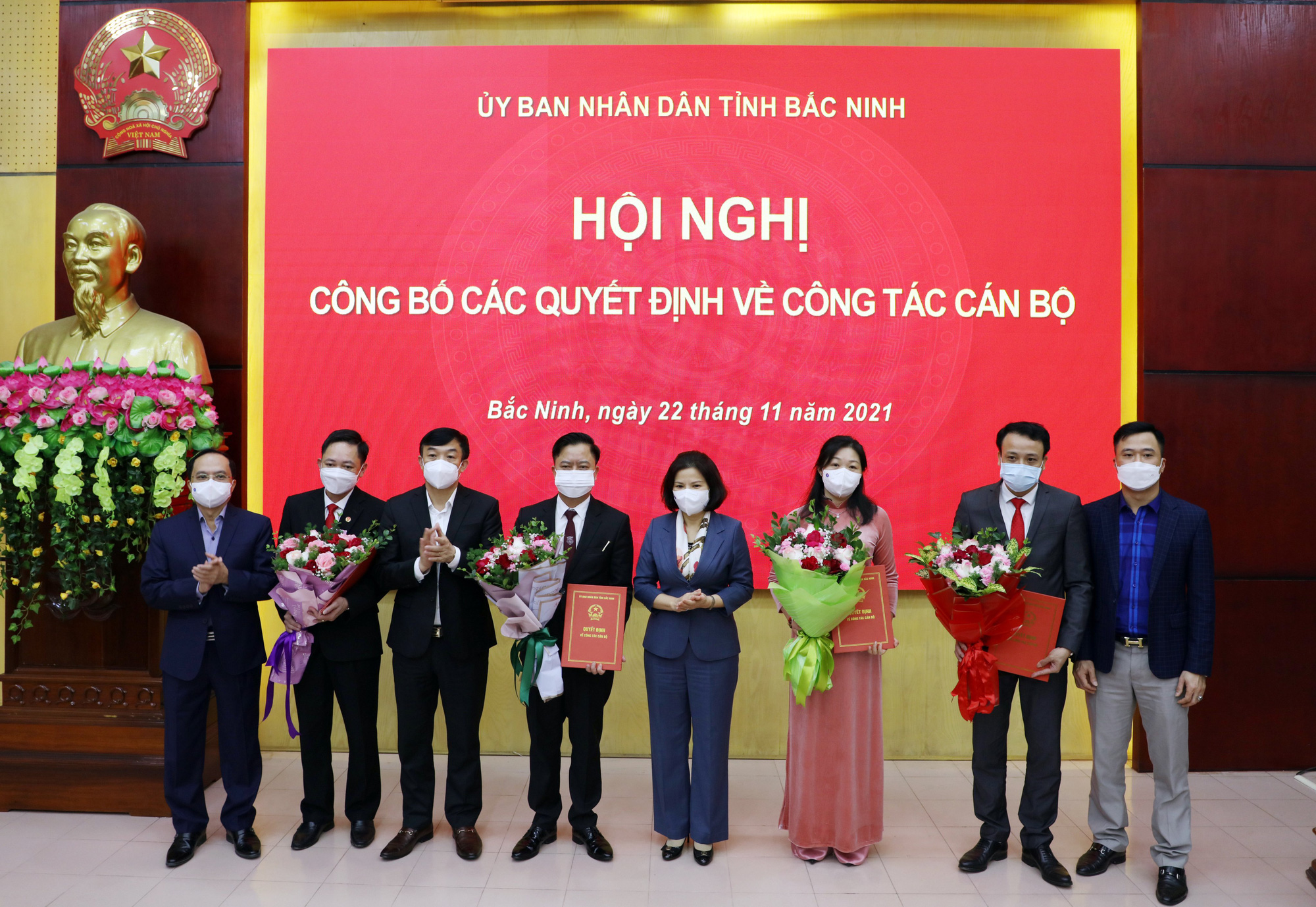 Bà Nguyễn Thị Lệ Tuyết được bổ nhiệm giữ chức Giám đốc Sở Thông tin và Truyền thông Bắc Ninh - Ảnh 2.