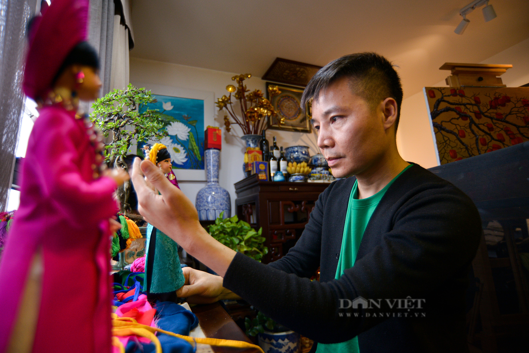 Người nghệ sĩ ‘mê thổi hồn’ búp bê để lưu giữ nét văn hóa 54 dân tộc Việt - Ảnh 3.