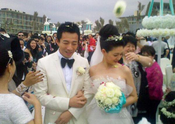 Cuộc sống hôn nhân gần 11 năm đầy sóng gió của Từ Hy Viên trước khi ly hôn - Ảnh 3.