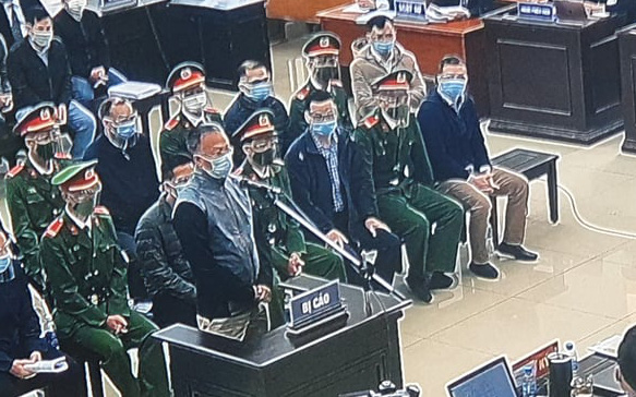 Xử vụ cao tốc Đà Nẵng – Quảng Ngãi: Luật sư phản bác Viện Kiểm sát nói thân chủ mình quanh co - Ảnh 2.