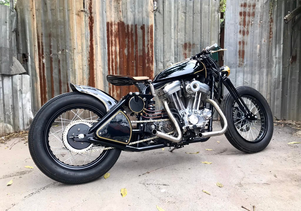 Harley Sportster 883 độ phong cách Nhật, đậm chất hoài cổ - Ảnh 3.