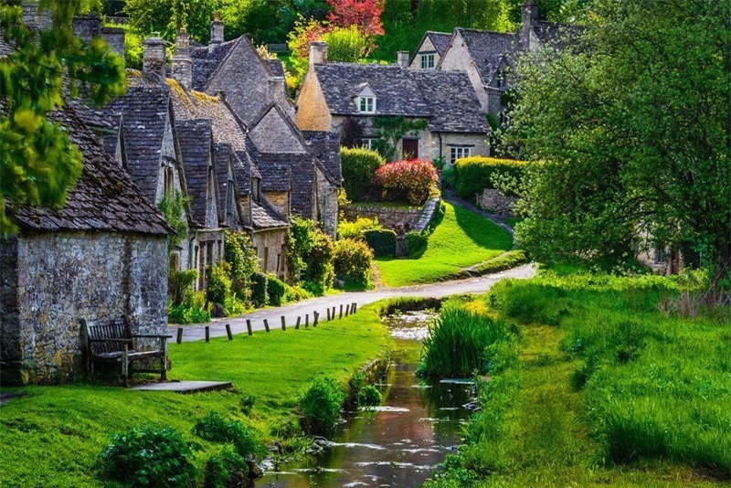 Bibury - Ngôi làng cổ đẹp nhất nước Anh - Ảnh 1.