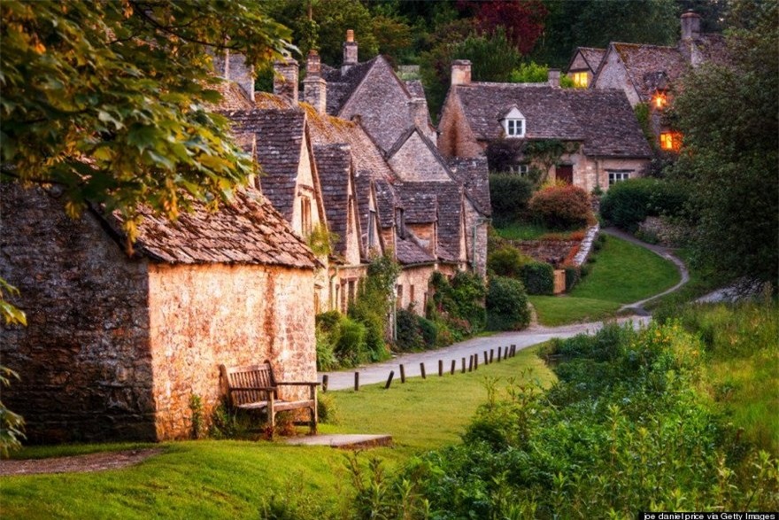 Bibury - Ngôi làng cổ đẹp nhất nước Anh - Ảnh 2.
