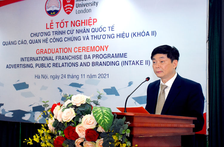 Giám đốc Học viện Báo chí và Tuyên truyền: Xu hướng sinh viên đi du học &quot;tại chỗ&quot; - Ảnh 1.