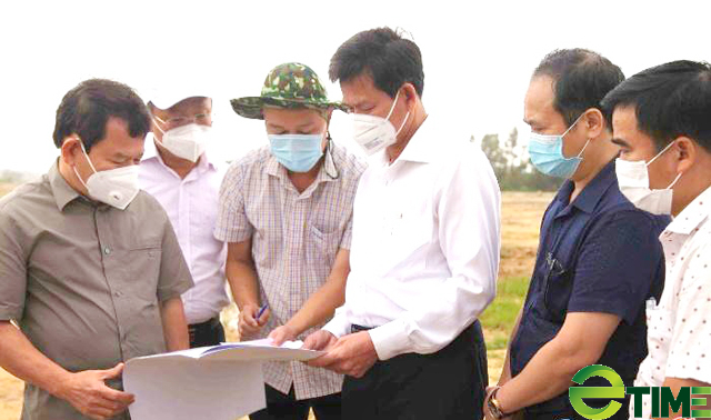Quảng Ngãi:
Chủ tịch tỉnh trả lời 5 dự án 1.664 ha mà Hoà Phát Dung Quất đề xuất
 - Ảnh 1.