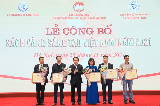 Vinh danh 76 công trình tiêu biểu trong Sách vàng Sáng tạo Việt Nam năm 2021 - Ảnh 15.