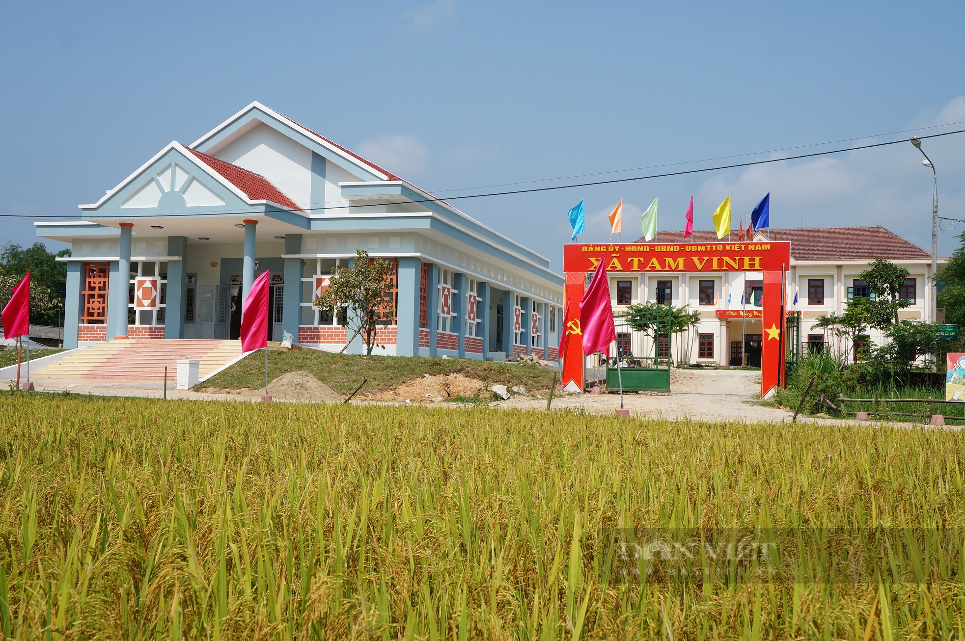 Vụ hỗ trợ 2.000 đồng ở Quảng Nam: Huyện họp kiểm điểm rút kinh nghiệm, xuống tận nhà dân xin lỗi - Ảnh 2.