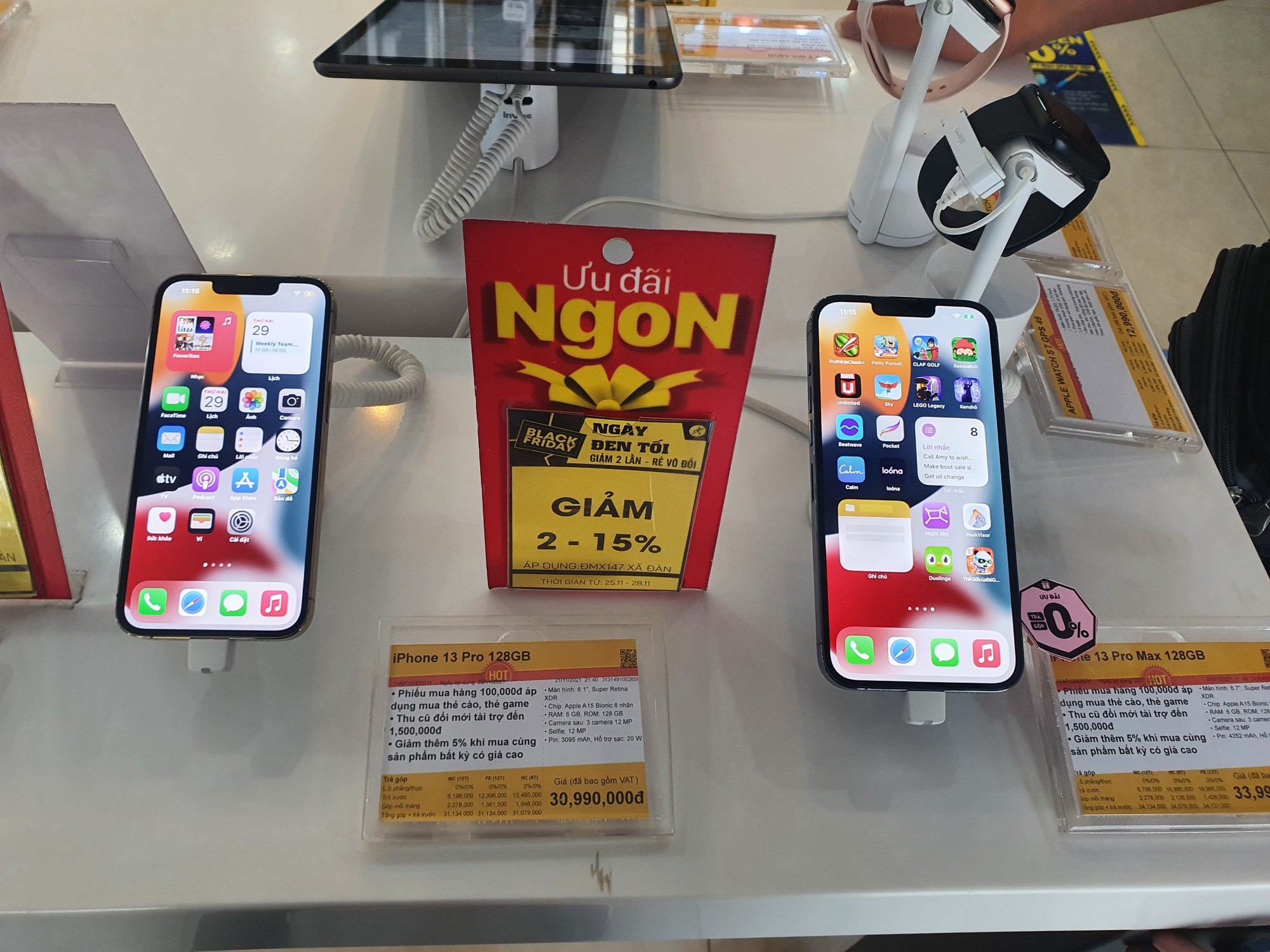 Nhiều mẫu iPhone giảm giá sâu dịp Black Friday - Ảnh 1.