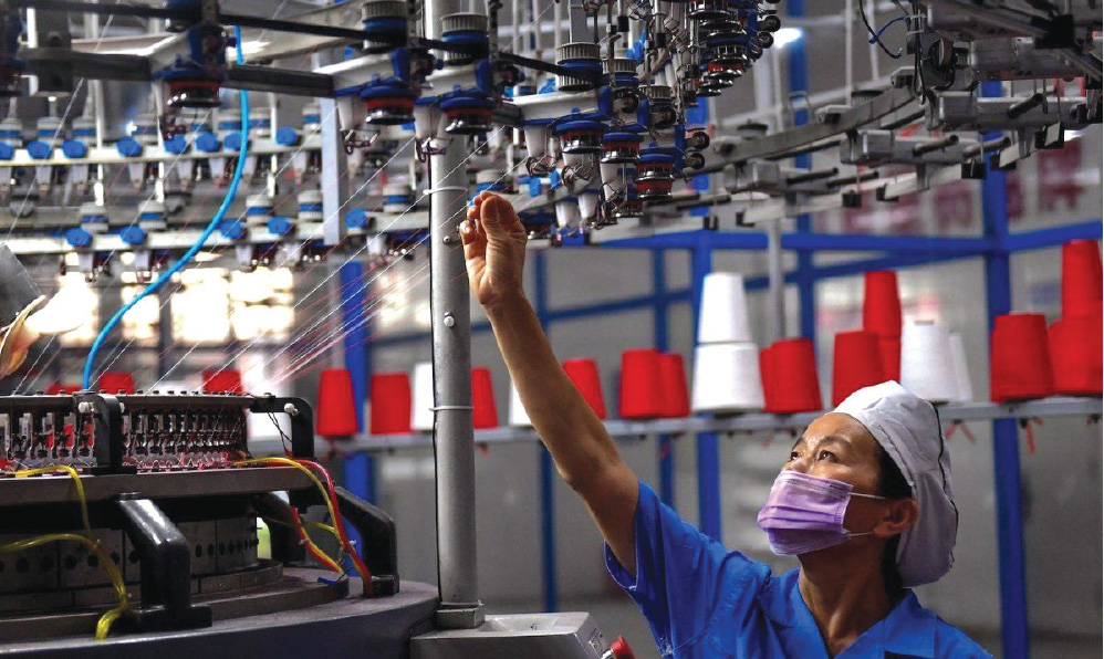 Nike cam kết mở rộng đầu tư tại Việt Nam, các khu công nghiệp tăng tốc hoạt động trở lại - Ảnh 2.