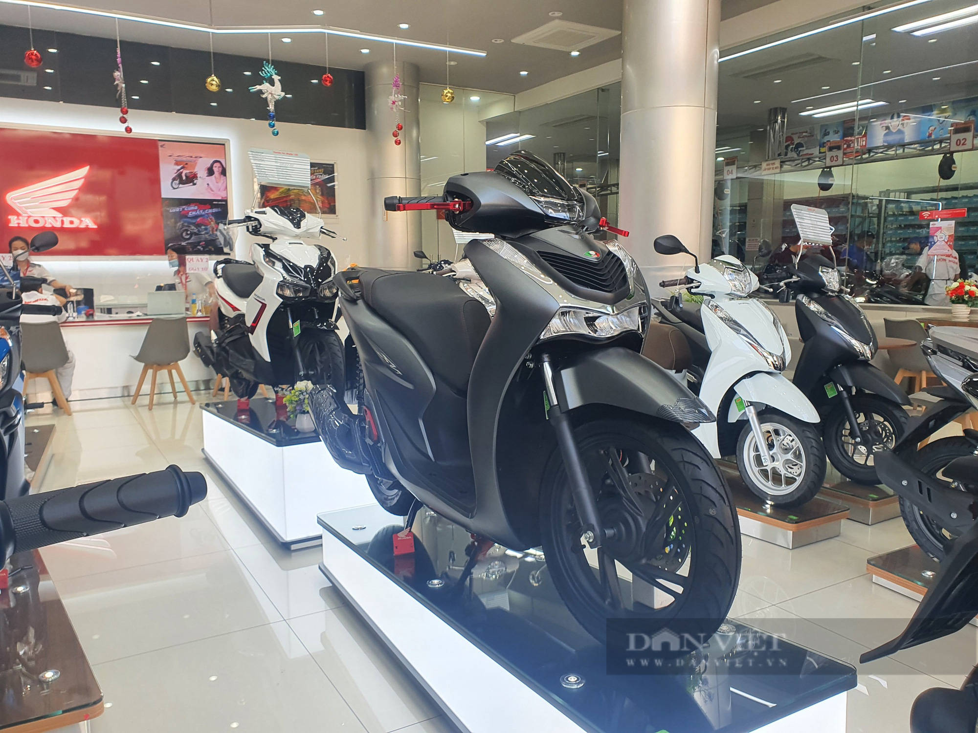 Giá xe Honda SH 2021 mới nhất tại khu vực Hà Nội