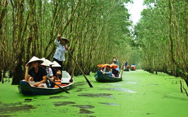 Mở cửa du lịch: Mỗi địa phương mỗi “màu”, trở tay không kịp - Ảnh 1.