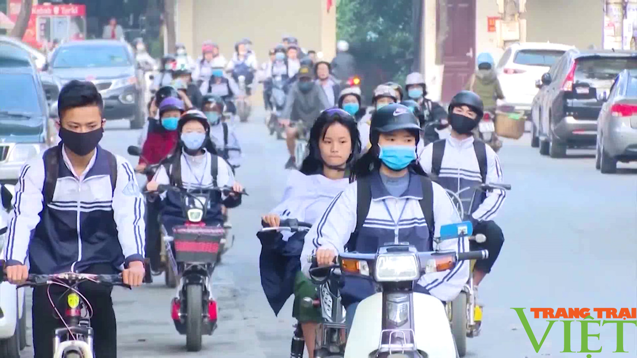 Sơn La: Thắt chặt, quản lý học sinh đi xe máy điện, xe đạp điện - Ảnh 2.