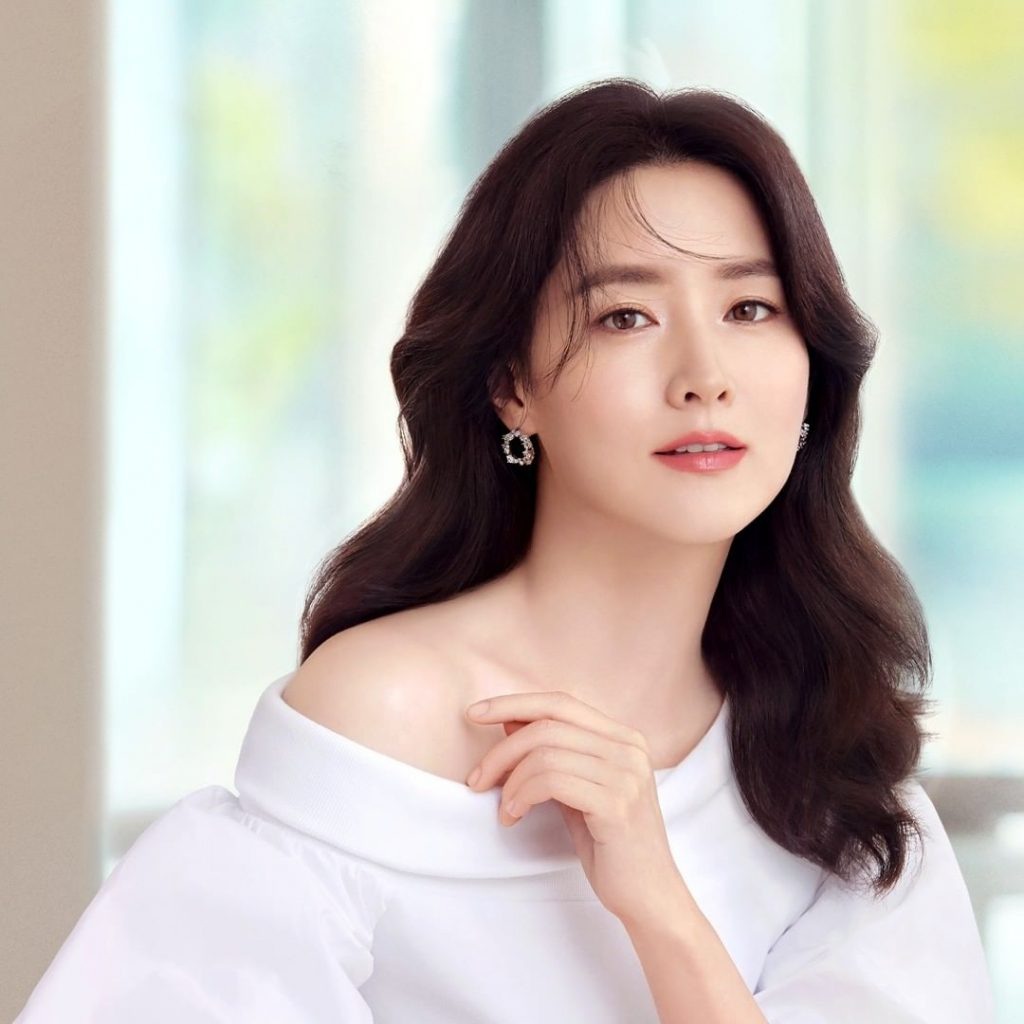 &quot;Nàng Dae Jang Geum&quot; Lee Young Ae trở lại màn ảnh sau 4 năm &quot;ở ẩn&quot; - Ảnh 1.