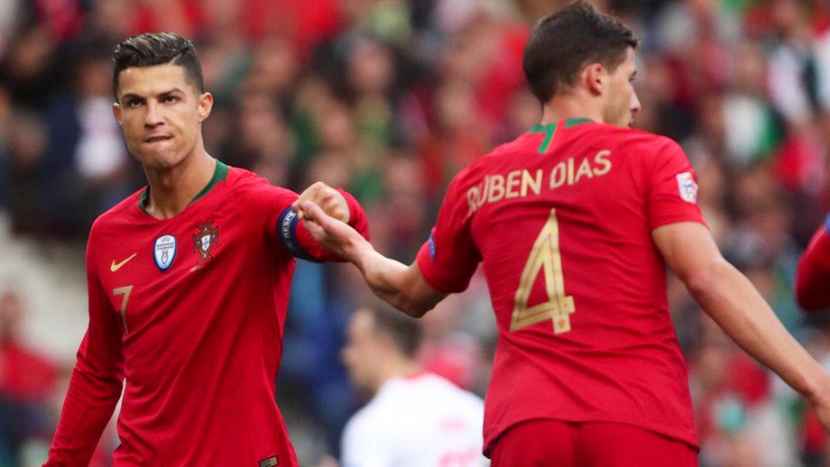 5 điểm nóng trận M.U vs Man City: Ronaldo chạm trán đồng hương - Ảnh 1.