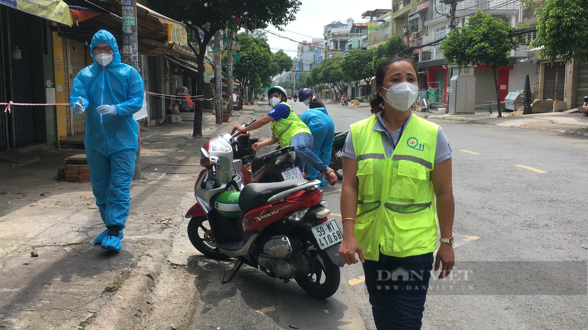 Số ca F0 gia tăng, TP.HCM kích hoạt các trạm y tế lưu động, tổ phản ứng nhanh - Ảnh 1.