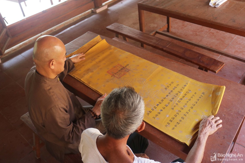 Độc đáo nhà thờ họ Nguyễn Thịnh đại tôn ở Nghệ An lưu giữ 11 sắc phong cổ quý hiếm - Ảnh 4.
