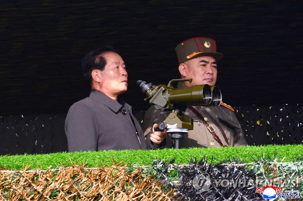 Triều Tiên khoe 'bão lửa' của pháo binh, 'nắn gân' Mỹ, Hàn Quốc - Ảnh 2.