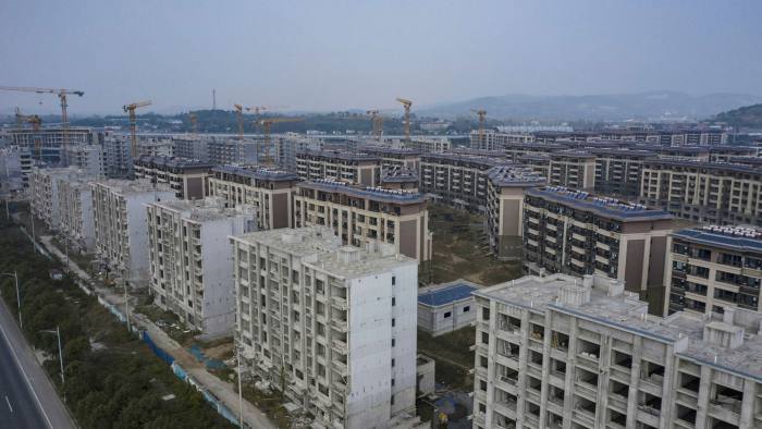 Các tòa nhà chưa hoàn thành của Evergrande ở ngoại ô Nam Kinh, Trung Quốc. Ảnh: Bloomberg.
