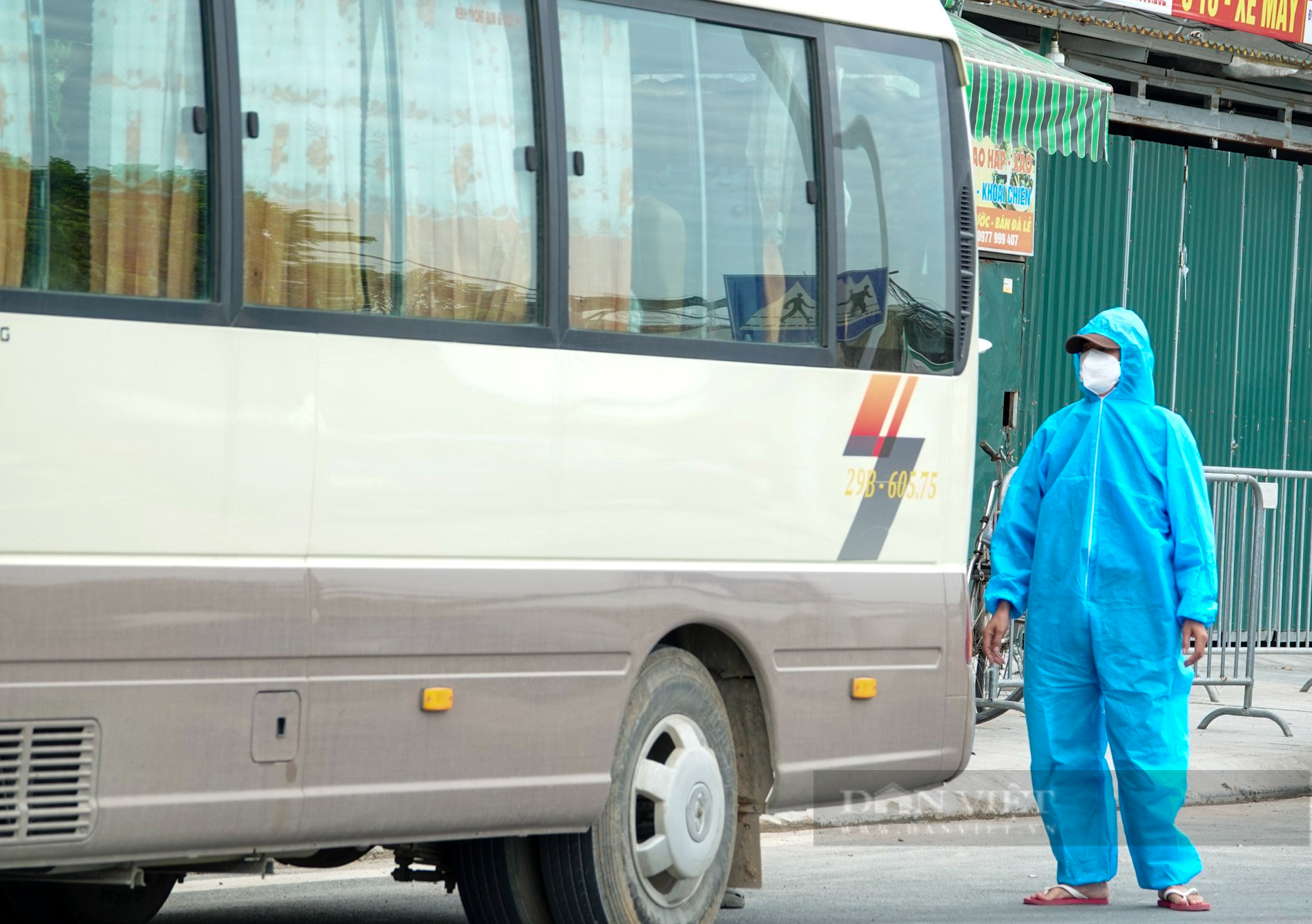 Hà Nội: Khẩn trương phong tỏa, truy vết ổ dịch mới có 50 F0 tại phường Phú Đô - Ảnh 6.