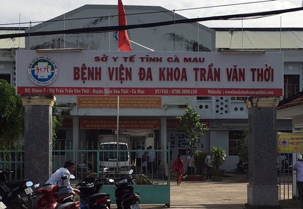 Chủ tịch UBND tỉnh Cà Mau chỉ đạo “nóng” vụ Trưởng khoa là F1 trốn cách ly về nhà - Ảnh 1.