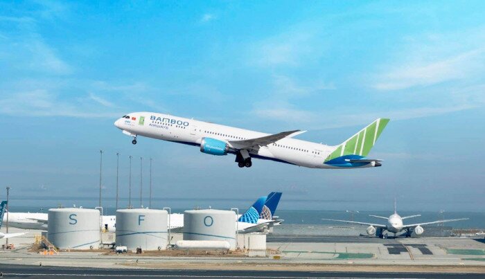 Chủ tịch Bamboo Airways bất ngờ muốn mua một đội bóng Ngoại hạng Anh - Ảnh 1.