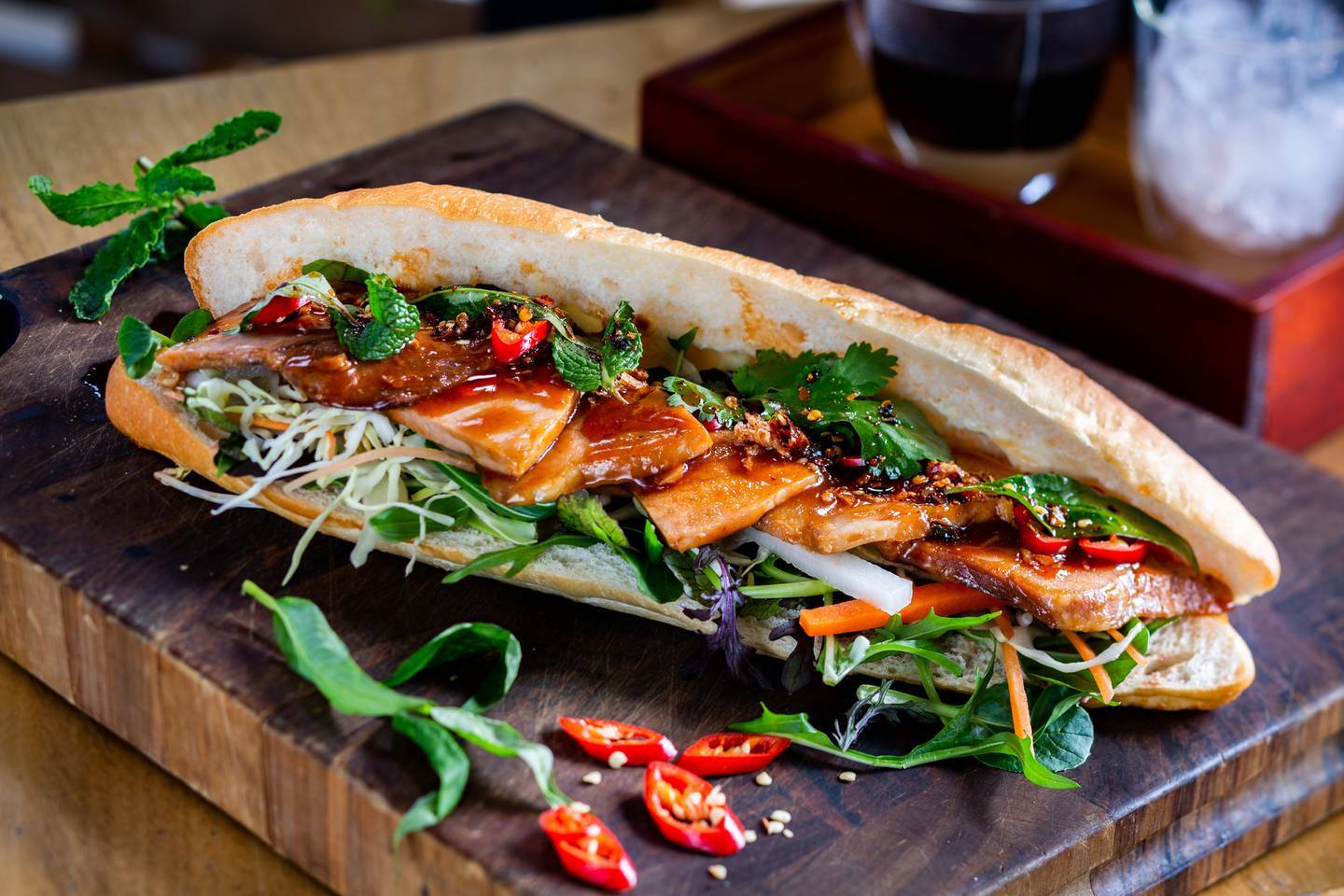 Bánh mỳ Việt trở thành món ăn biểu tượng của thành phố lớn nhất New Zealand - Ảnh 2.