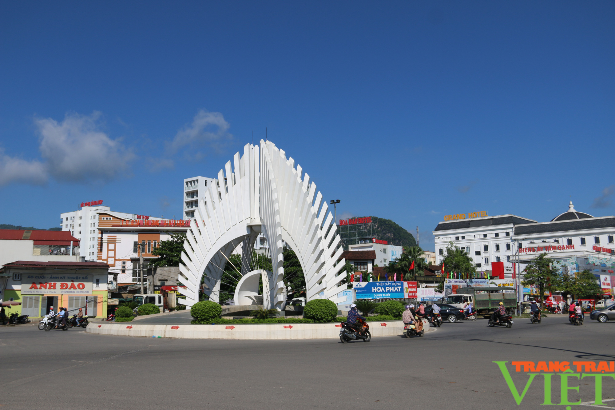 Sở Giao thông Vận tải Hoà Bình: Quyết liệt thực hiện lắp camera trên xe ô tô kinh doanh vận tải  - Ảnh 1.