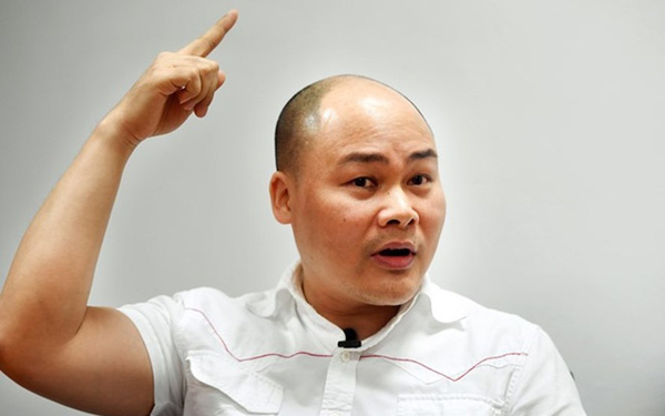 CEO Nguyễn Tử Quảng phẫn nộ &quot;tuyên chiến&quot; với các reviewer - Ảnh 1.