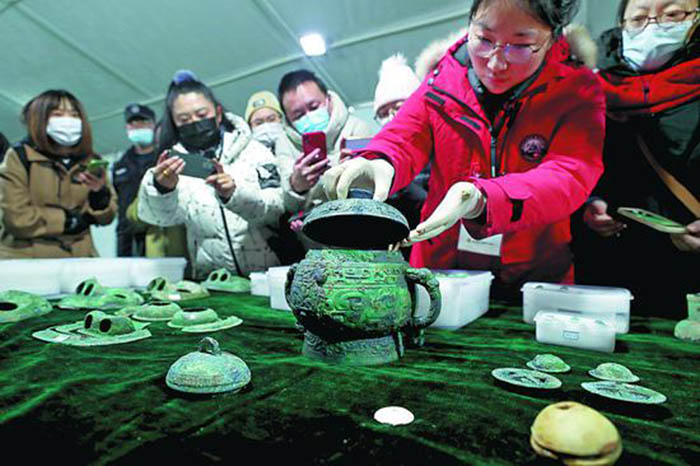 Phát hiện thêm nhiều báu vật trong mộ cổ, hé lộ nghi thức tang lễ thời Cổ đại Trung Quốc - Ảnh 6.