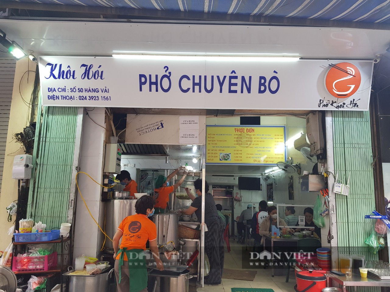 Mở cửa sau mùa dịch, quán phở “ruột” của ĐTQG Việt Nam hút khách sành ăn - Ảnh 3.
