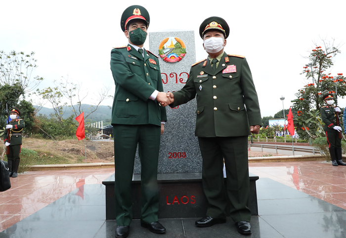 Việt Nam - Lào góp sức xây dựng đường biên giới hòa bình, hữu nghị - Ảnh 2.