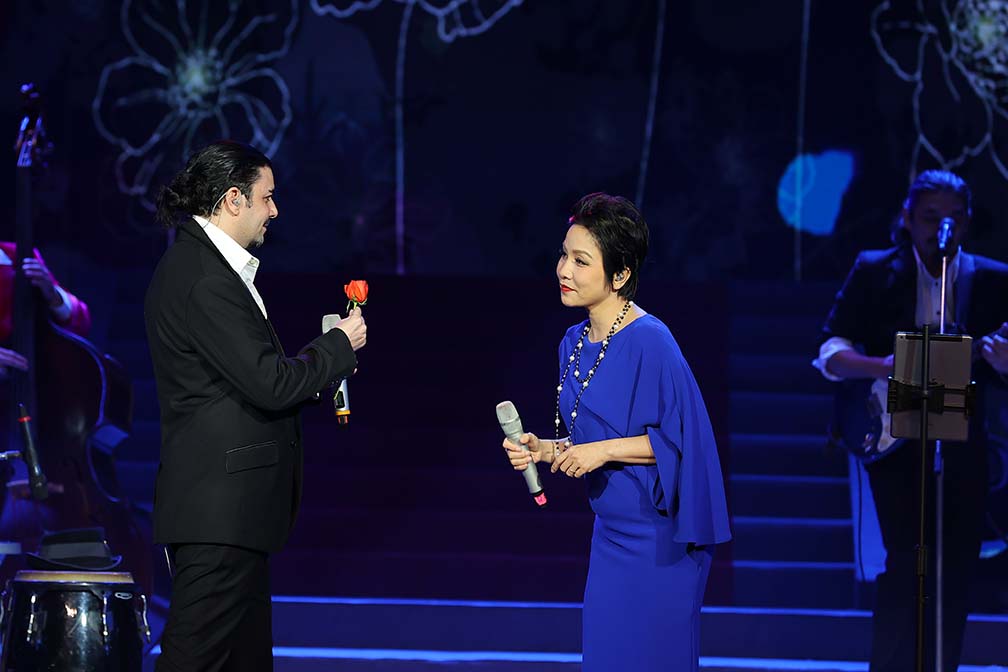 Diva Mỹ Linh, Hoàng Quyên biểu diễn cùng nghệ sĩ Kenjah David - Ảnh 2.