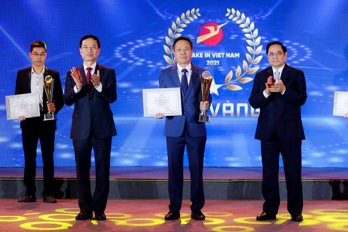 VNPT xuất sắc giành 01 giải Vàng và 01 Bạc của Make in Viet Nam 2021 - Ảnh 1.