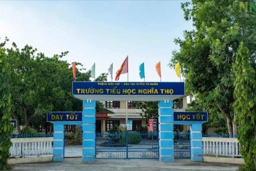 Cô giáo và 10 học sinh tiểu học là F0, cả huyện chuyển học trực tuyến - Ảnh 1.