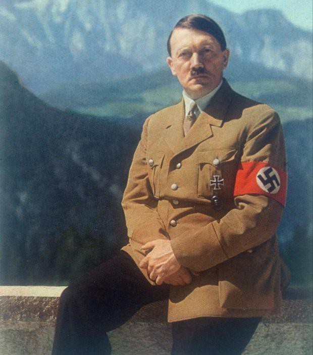 Khám phá những địa điểm bí mật Hitler chôn vàng khiến thợ săn kho báu điên đảo tìm kiếm - Ảnh 1.