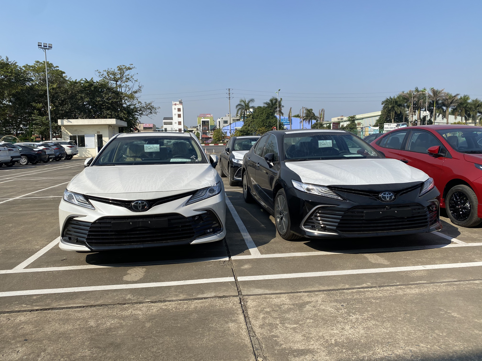 Chốt lịch ra mắt và giá dự kiến Toyota Camry 2022 tại Việt Nam, bổ sung thêm phiên bản - Ảnh 1.