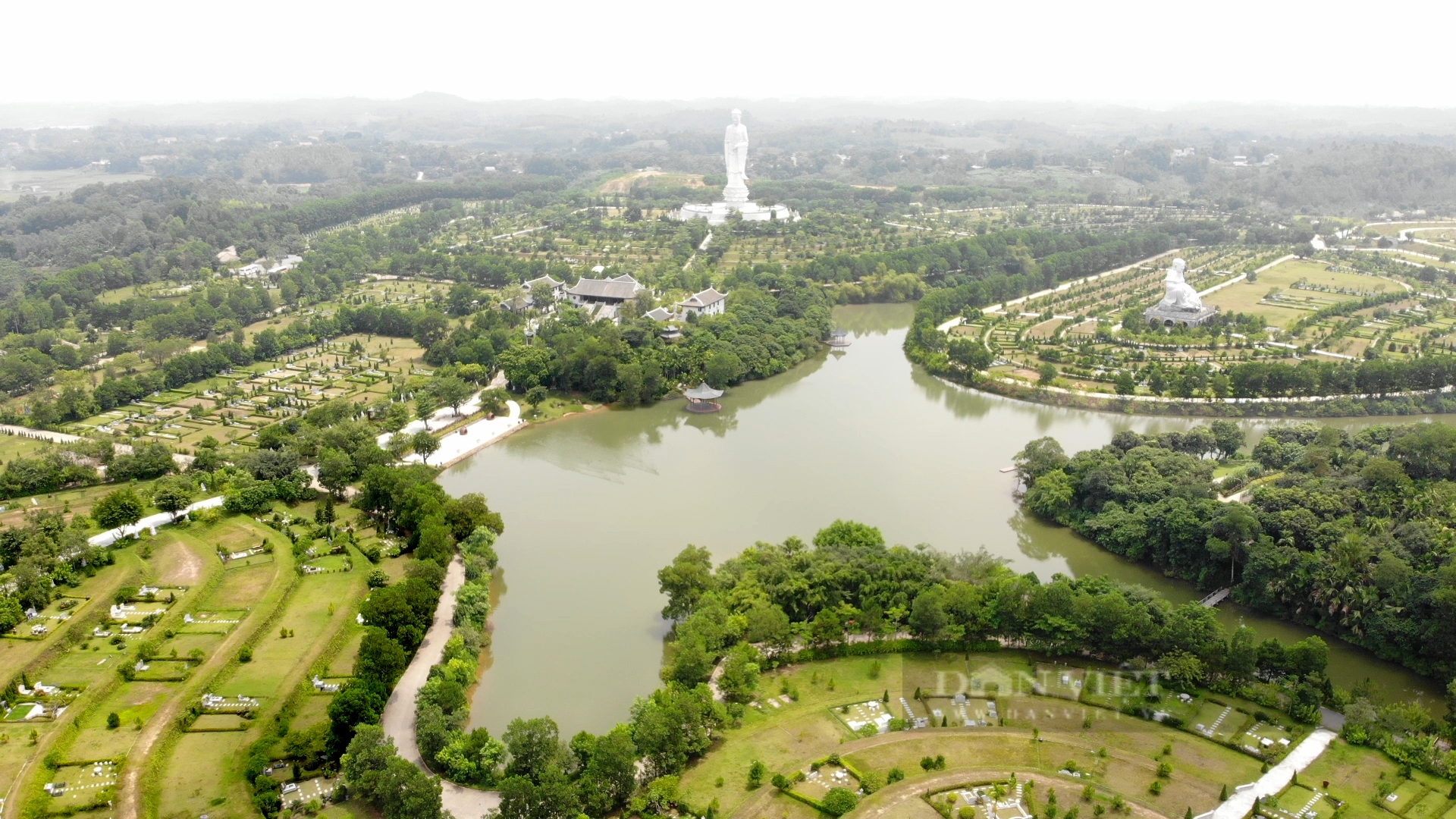 Nơi an nghỉ &quot;siêu đẹp&quot; của nhạc sỹ Phú Quang: Về &quot;ở cùng&quot; nhiều nhạc sỹ nổi tiếng - Ảnh 1.