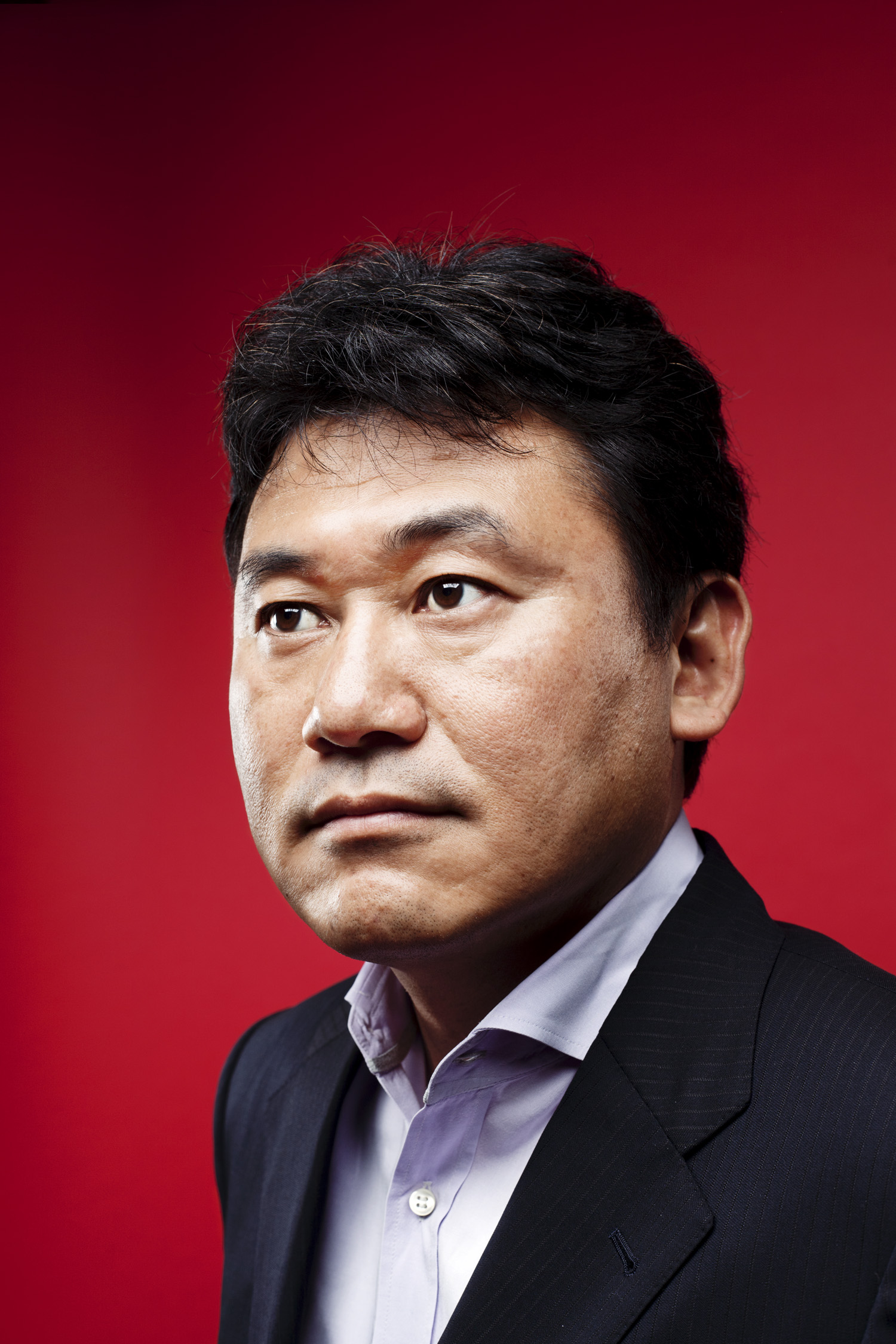 Hiroshi Mikitani là người nổi tiếng với những ý tưởng nhiều phá cách ít ai ngờ tới. Nhưng ông cũng khiến người ta nể phục, bởi ông luôn triển khai những ý tưởng đó một cách dứt khoát, quyết liệt, và thường đem lại cú hích cho sự phát triển của Rakuten. Ảnh: @AFP.