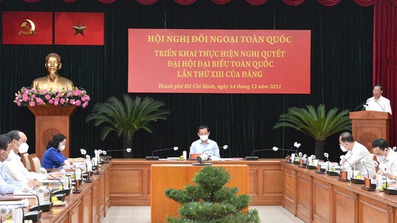 Chủ tịch UBND TP.HCM Phan Văn Mãi: Đối ngoại lấy kinh tế làm trọng tâm - Ảnh 1.