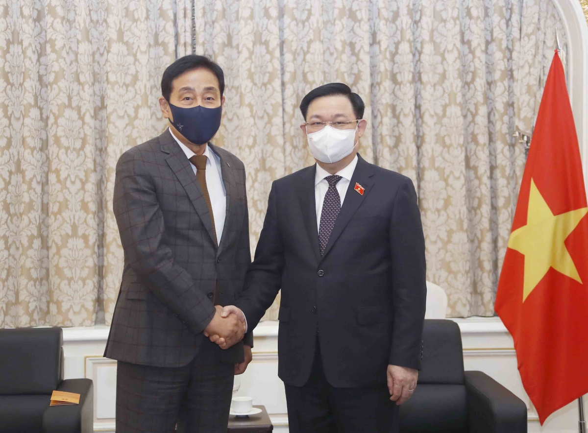 Chủ tịch Quốc hội Vương Đình Huệ tiếp chủ tịch 2 tập đoàn lớn của Hàn Quốc - Ảnh 2.