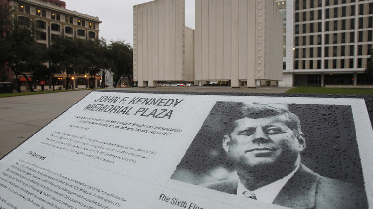 Tài liệu bí mật về vụ ám sát John F. Kennedy JFK được công bố - Ảnh 1.